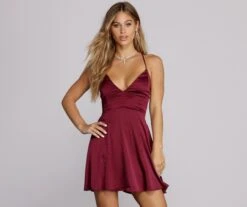 Windsor. Leandra Satin Skater Dress -Specialtycookwareus 05001 0051 2 eae1dd24 8c4d 4ba9 bacd 128c175c4094