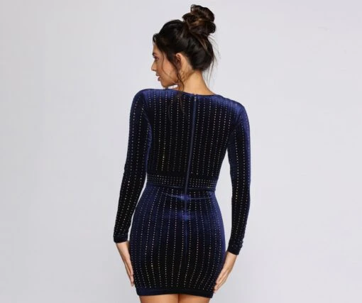 Windsor. Alexa Velvet Wrap Dress -Specialtycookwareus 05001 0213 2