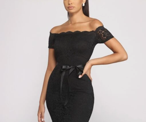 Windsor. Paige Formal Off-The-Shoulder Scalloped Lace Dress -Specialtycookwareus 05001 0442 3 f4fe1bbe c717 418f 9dfb 73782217df74