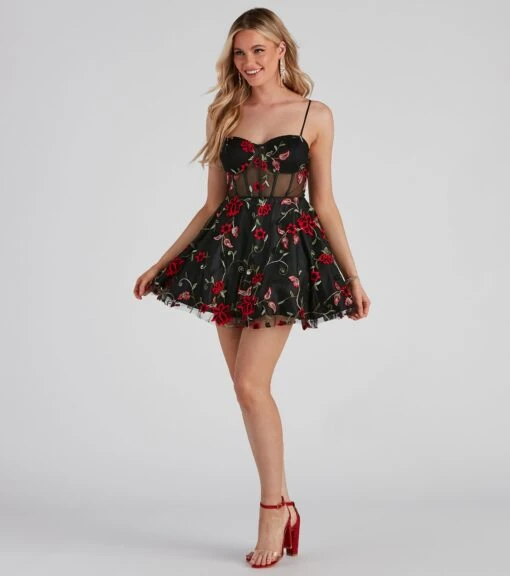 Windsor. Jessica Embroidered Illusion Party Dress -Specialtycookwareus 05001 0750 1 d4cabc63 f419 4cef a050 1b43bb4b15e8
