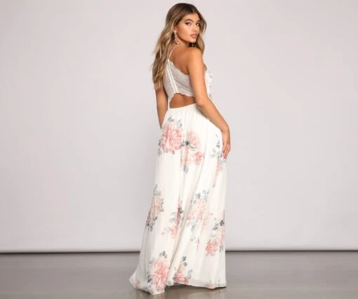 Windsor. Forever Gorgeous Floral Chiffon Maxi Dress -Specialtycookwareus 05101 0593 2 d9d10245 cf96 4b2a 8727 cb1c9f0c0568