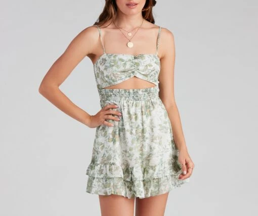 Windsor. Floral Burst Ruffled Short Dress -Specialtycookwareus 05101 1504 4