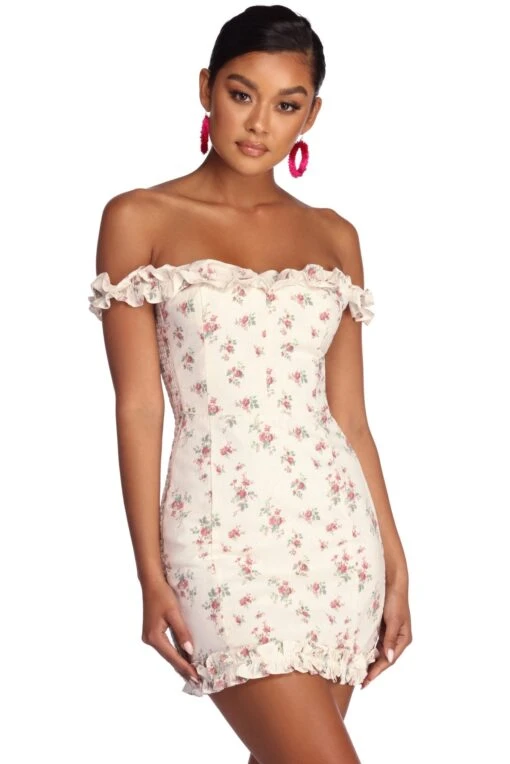 Windsor. Smocked In Spring Florals Dress -Specialtycookwareus 05102 0010 1 1e65d90d 2502 43cb baf6 8a4c1e8eef0d 1