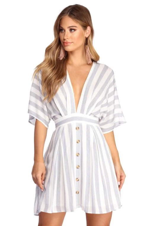 Windsor. Buttoned Up In Stripes Dress -Specialtycookwareus 05102 0040 1 2cf1115b 46cb 492d 8274 f8423bcab622