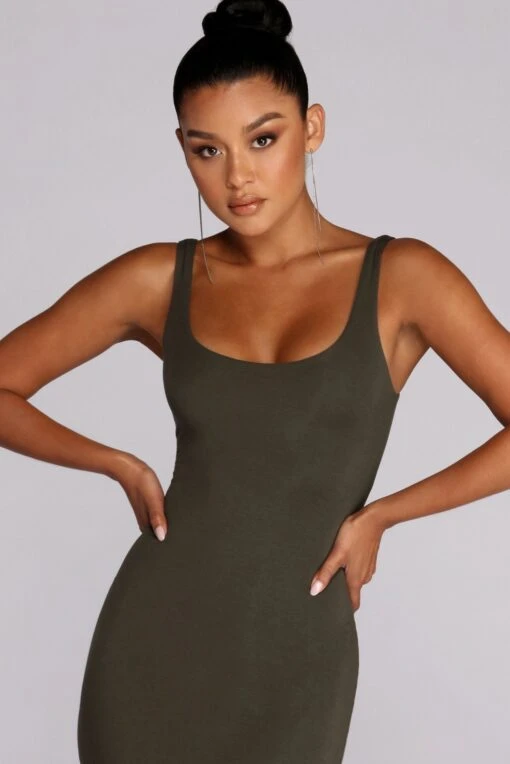 Windsor. Basic Essentials Midi Dress -Specialtycookwareus 05102 0083 3 b8d0dd6c 454b 45bb a2b3 41274fbe759c