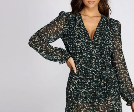 Windsor. Chiffon Floral Surplice Mini Dress -Specialtycookwareus 05102 0447 4