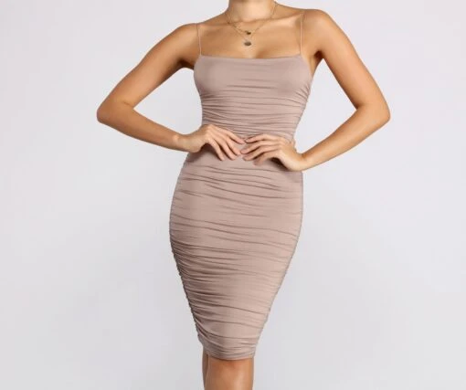 Windsor. Friday Night Ruched Midi Dress -Specialtycookwareus 05102 0692 1