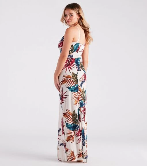 Windsor. Vacation Awaits Tropical Print Cutout Maxi Dress -Specialtycookwareus 05102 4928 2 28e4abe3 1a67 4487 a3ce dfefb6ce55de