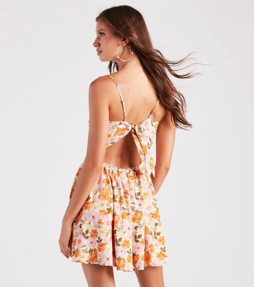 Windsor. 70s Groove Floral Tie-Back Skater Dress -Specialtycookwareus 05102 5053 2
