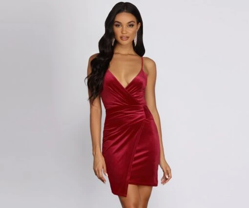 Windsor. Show It Velvet Mini Dress -Specialtycookwareus 05103 0268 1 2cc8929a fef3 4ab9 b5d5 769566c50f6d