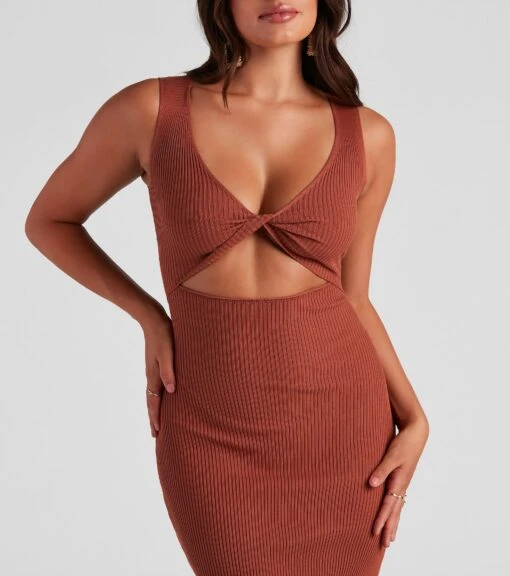 Windsor. Stylish Silhouette Midi Sweater Dress -Specialtycookwareus 06005 1462 4 aa2044e1 213e 4cff 9614 f2a0ed6171e4