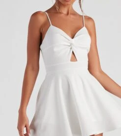Windsor. Trendy Twist-Front Skater Romper -Specialtycookwareus 06503 0124 4 38abc920 7146 4183 811d d8c4952db7c7